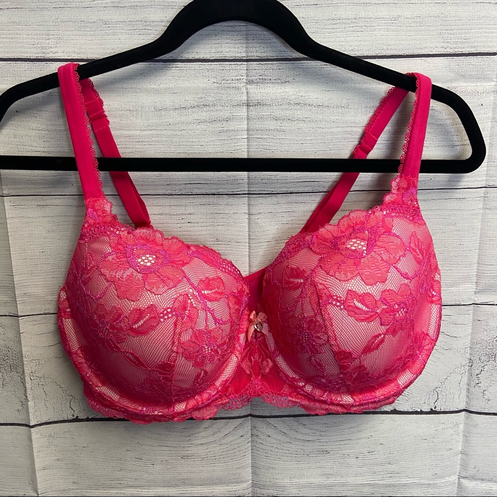 Victoria's Secret Body Bra